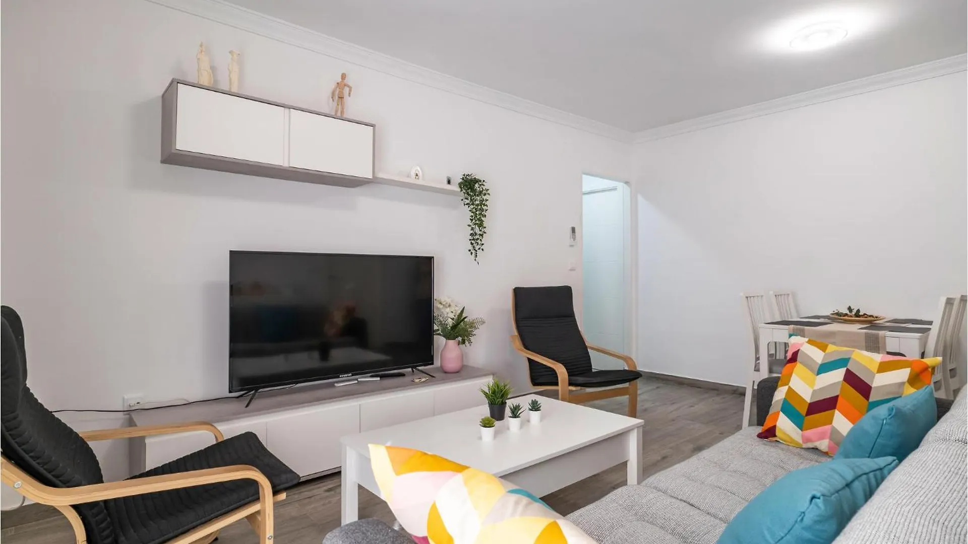 2 Bedroom Nice Apartment In Sanlucar De Barrameda